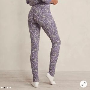 Early Night Printed Thermal Leggings BNWTS $48.00